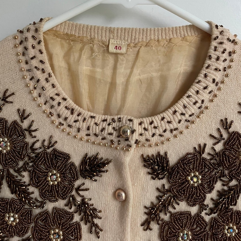 Vtg 1950s Hand Beaded Cardigan Cream Floral Bronze Glass Bead Sweater Lined 40 - Picture 13 of 14